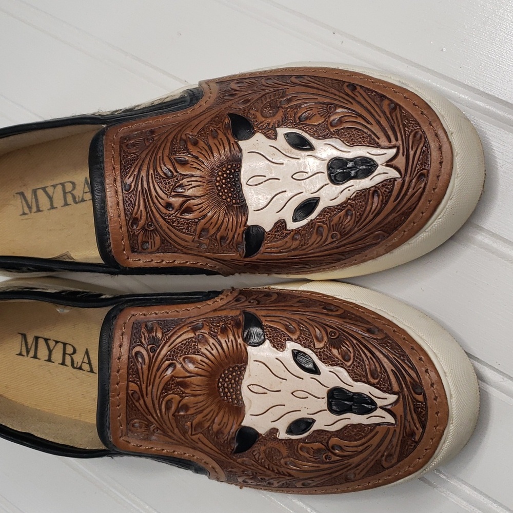 MYRA Western Skull Slip-On Shoes Size 8 Womens - Picture 2 of 9